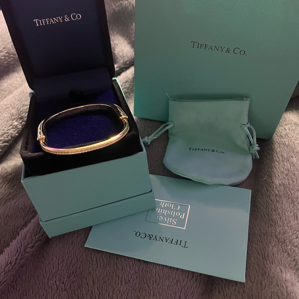 Tiffany-Style Gold Bangle Bracelet + Box & Dust Bag